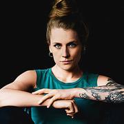 Laura Braun - Vom Weg ab